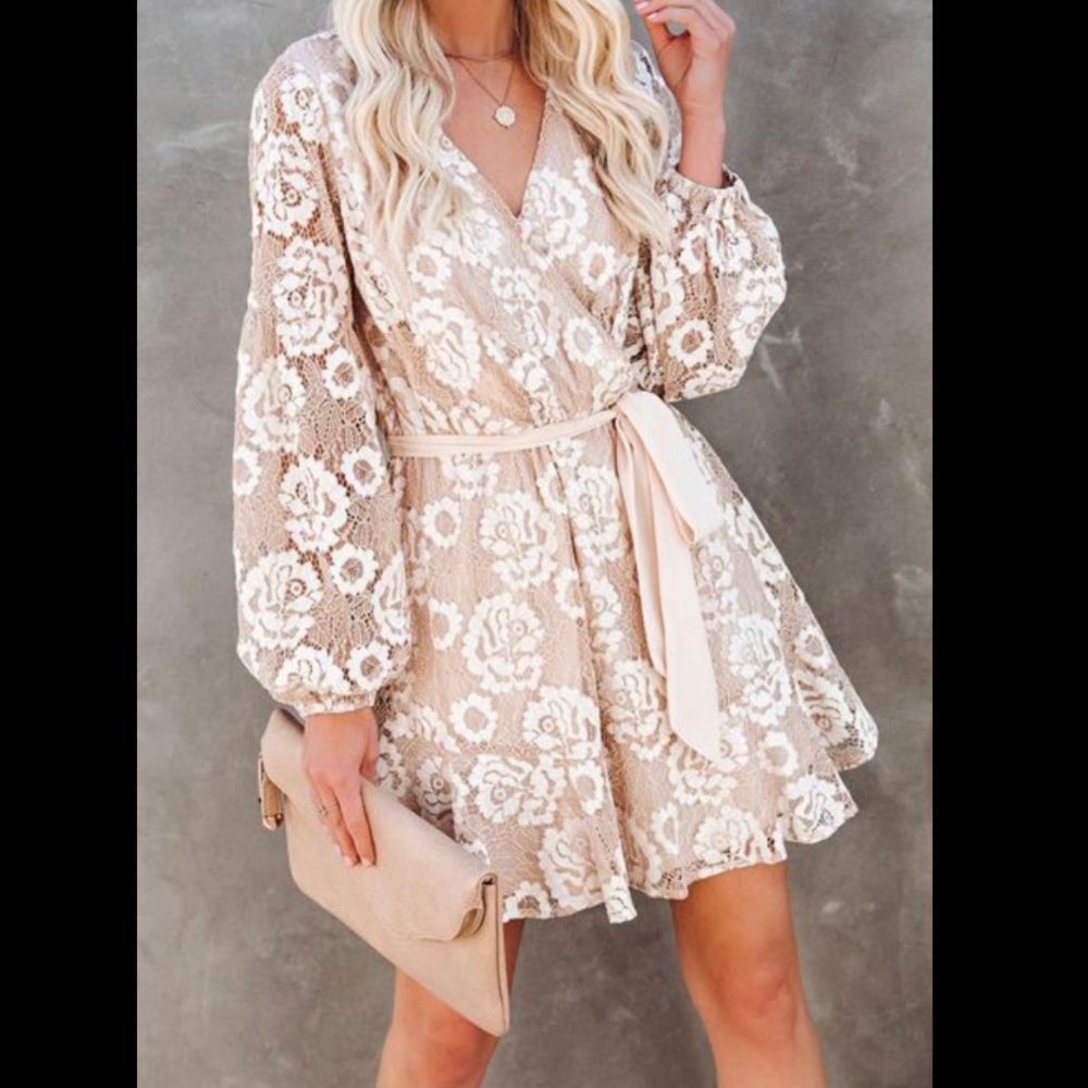 Juliedress Flower Lace V Neck Mini Dress